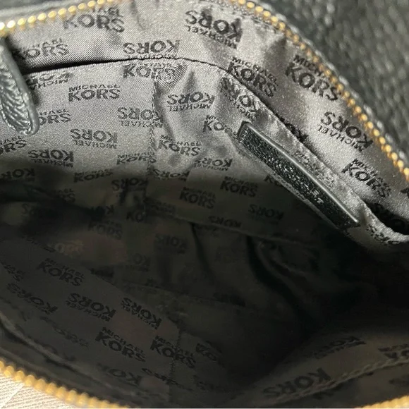Authentic Michael Kors Crossbody Shoulder Leather Bag Black - Picture 2 of 13